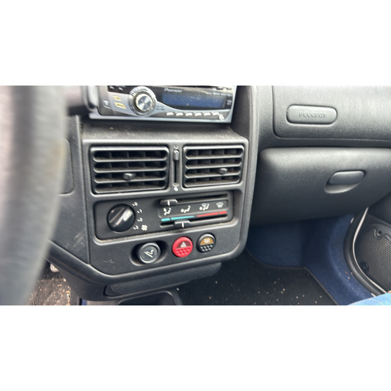 Bras essuie glace avant droit PEUGEOT 106 Photo n°18