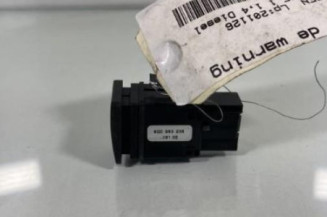 Bouton de warning VOLKSWAGEN POLO 4