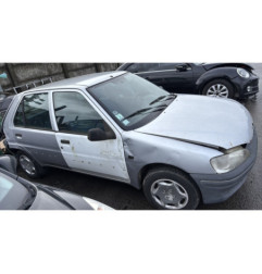 Arret de porte arriere droit PEUGEOT 106
