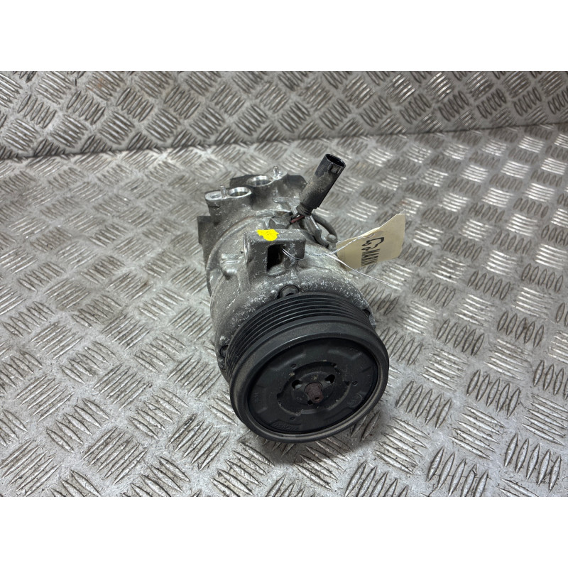 Compresseur clim BMW SERIE 1 E87 Photo n°4