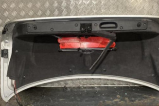 Malle/Hayon arriere MERCEDES CLASSE E 211