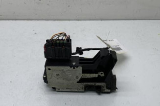 Serrure avant droit FORD FIESTA 5 Photo n°1