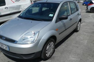 Serrure avant droit FORD FIESTA 5
