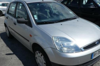 Serrure avant droit FORD FIESTA 5