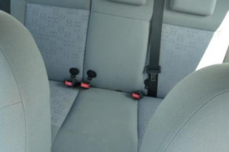 Serrure avant droit FORD FIESTA 5