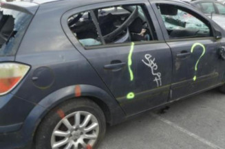Serrure arriere droit OPEL ASTRA H