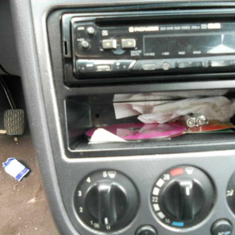 Serrure avant gauche MERCEDES CLASSE A 168 Photo n°9