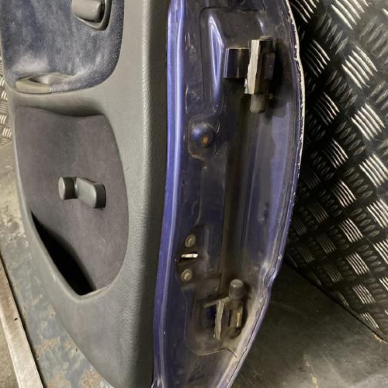 Porte arriere gauche OPEL ASTRA F Photo n°4