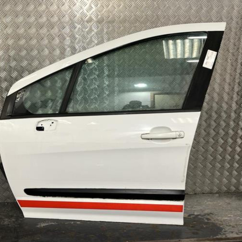 Porte avant gauche PEUGEOT 308 1 Photo n°1