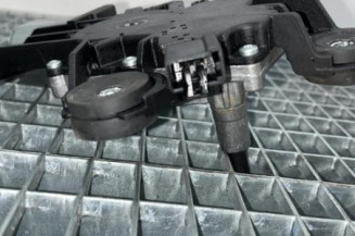 Moteur essuie glace arriere FORD FOCUS 3