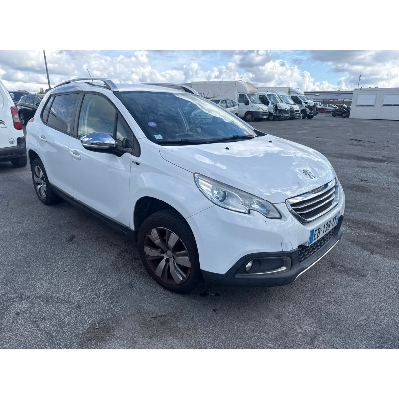 PEUGEOT 2008 1 PHASE 1 1.2 VTI - 12V Photo n°9
