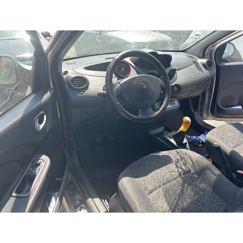 Pare choc arriere RENAULT TWINGO 2 Photo n°20