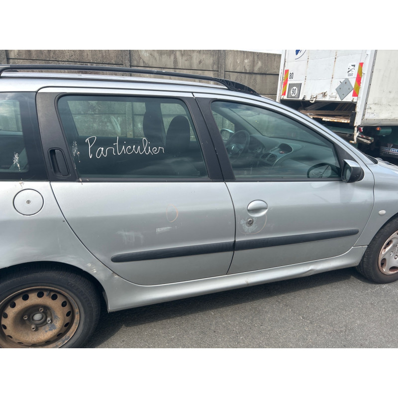 Pare choc arriere PEUGEOT 206 Photo n°13