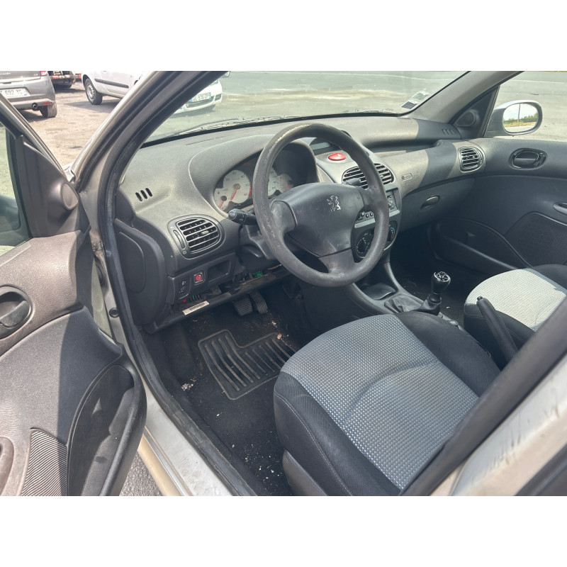 Pare choc arriere PEUGEOT 206 Photo n°20