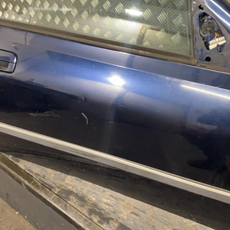 Porte avant droit PEUGEOT 406 Photo n°2