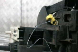Serrure avant gauche RENAULT CLIO 2