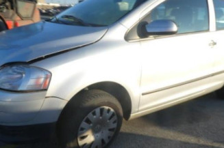 Moteur essuie glace arriere VOLKSWAGEN FOX