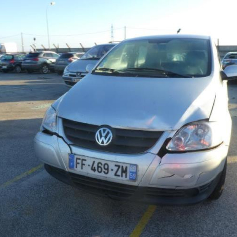Moteur essuie glace arriere VOLKSWAGEN FOX Photo n°10