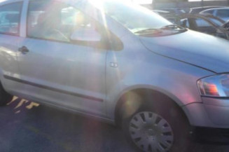 Moteur essuie glace arriere VOLKSWAGEN FOX
