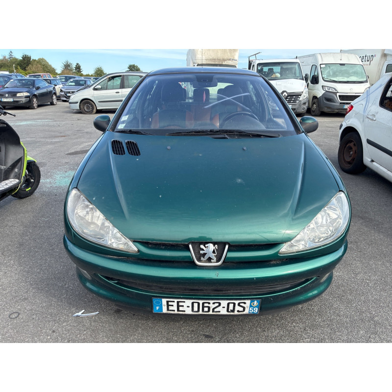 Boitier filtre a air PEUGEOT 206 Photo n°8