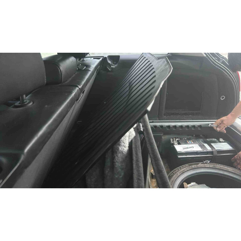 Poignee interieur arriere droit AUDI A6 3 Photo n°8