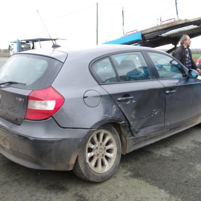 Malle/Hayon arriere BMW SERIE 1 E87 Photo n°6