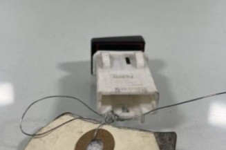 Bouton de warning NISSAN QASHQAI 1