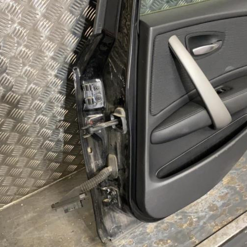 Porte arriere droit BMW SERIE 1 E87 Photo n°3