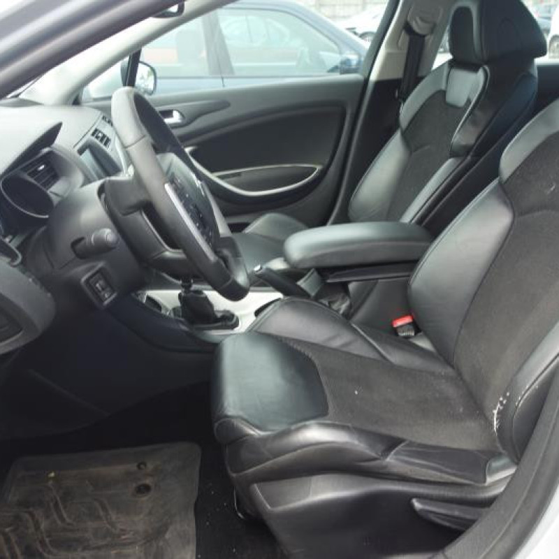 Feu arriere secondaire droit (feux) CITROEN C5 2 Photo n°8