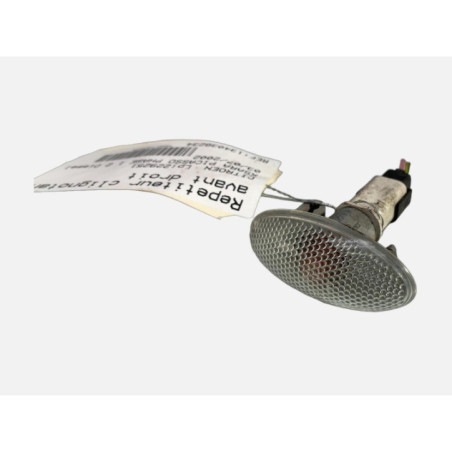 Repetiteur clignotant avant droit  (Feux) CITROEN XSARA PICASSO Photo n°1