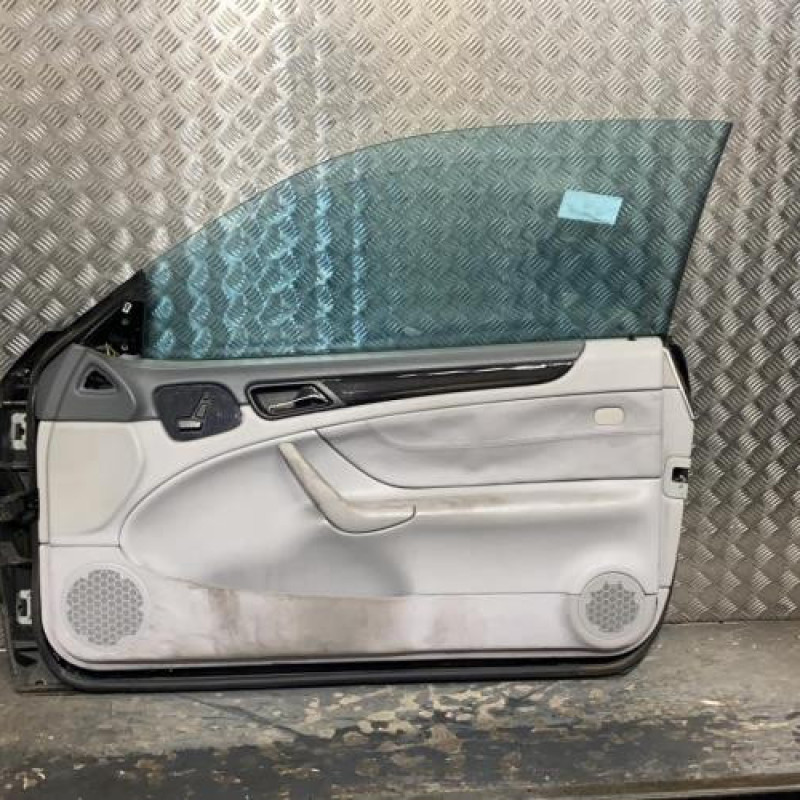 Porte avant droit MERCEDES CLASSE CLK 208 Photo n°4