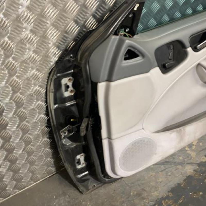 Porte avant droit MERCEDES CLASSE CLK 208 Photo n°5