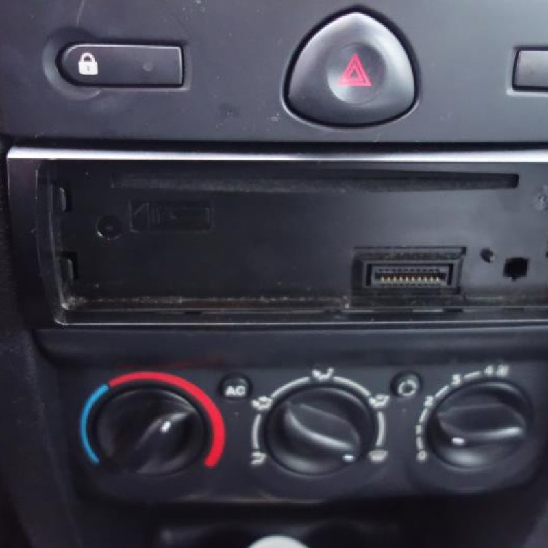 Serrure avant droit RENAULT CLIO 2 Photo n°9