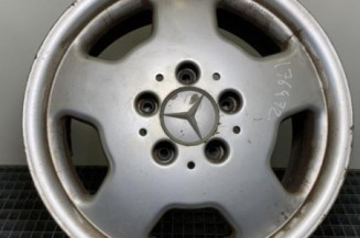 Jante MERCEDES CLASSE C 202 Photo n°1