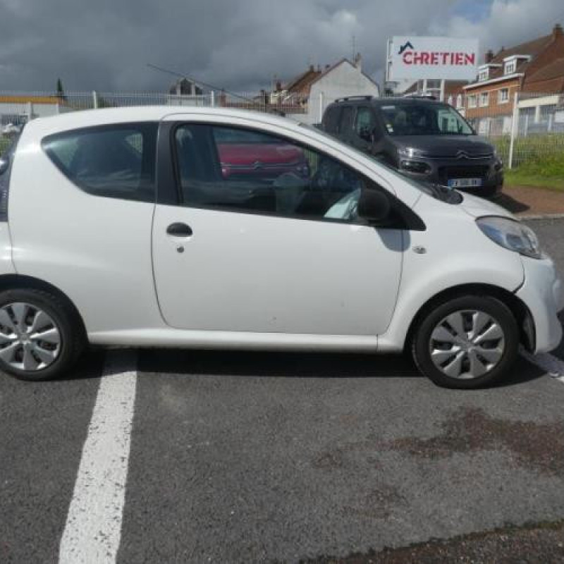 Bloc ABS (freins anti-blocage) CITROEN C1 1 Photo n°6