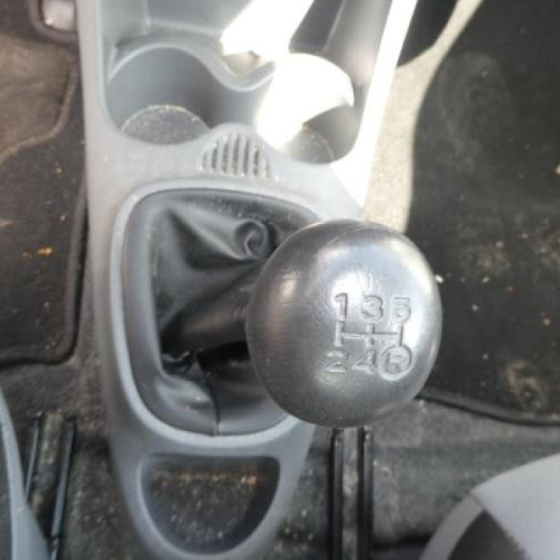 Bloc ABS (freins anti-blocage) CITROEN C1 1 Photo n°10