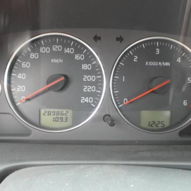 Serrure arriere droit VOLVO V 40 1 Photo n°10