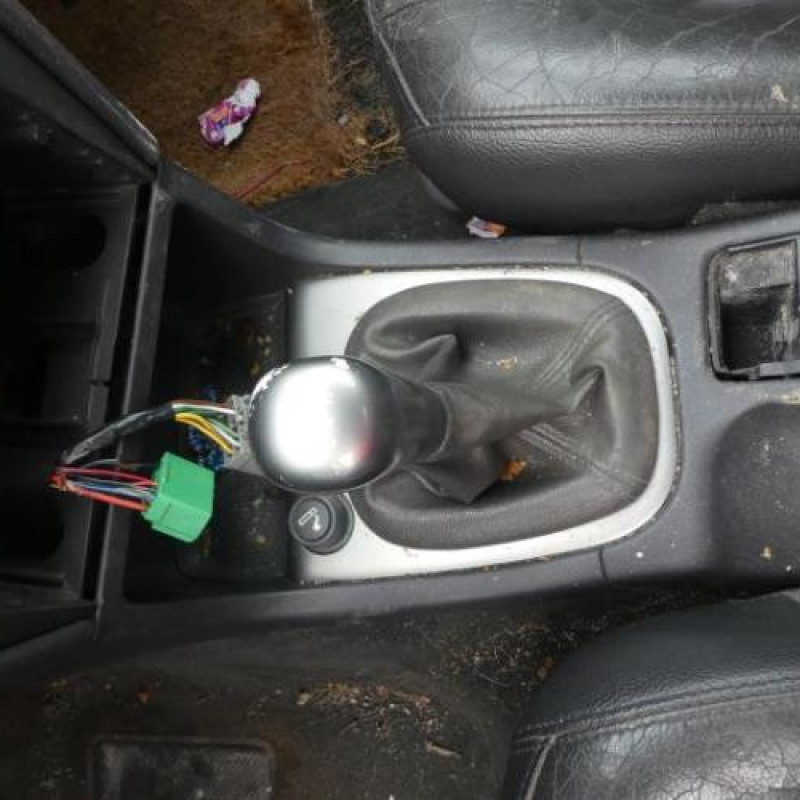 Serrure arriere droit VOLVO V 40 1 Photo n°12