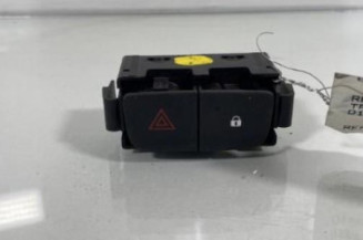 Bouton de warning RENAULT TRAFIC 3 COURT Photo n°1