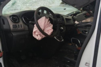 Crosse arriere droit RENAULT TRAFIC 3 COURT
