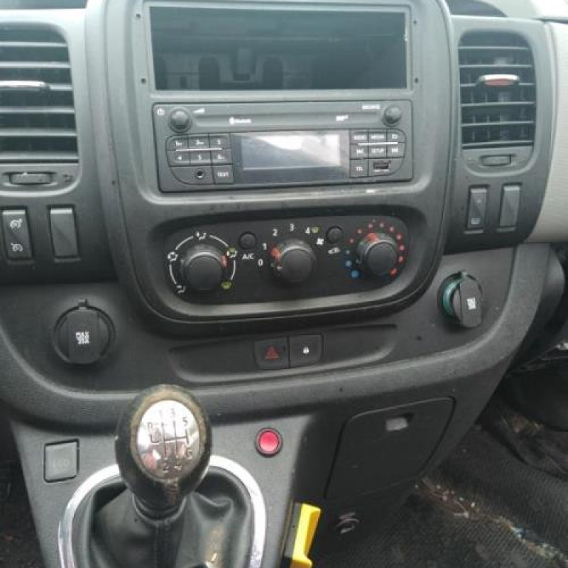 Crosse arriere droit RENAULT TRAFIC 3 COURT Photo n°9