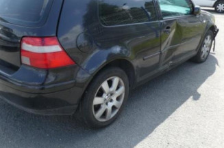 Serrure avant droit VOLKSWAGEN GOLF 4