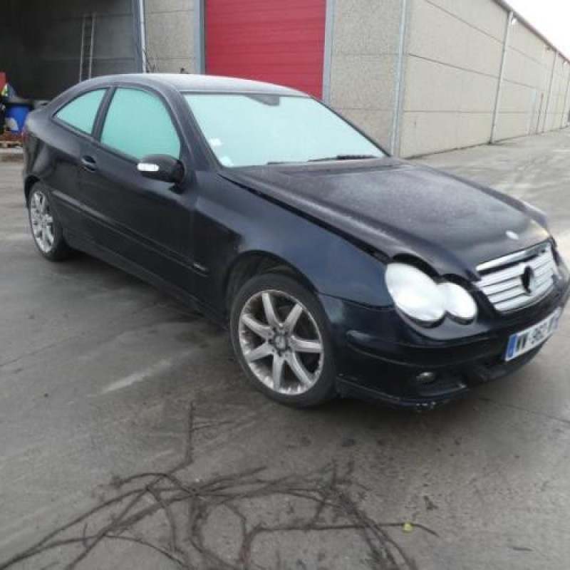 Porte avant droit MERCEDES CLASSE C 203 COUPE SPORT Photo n°8