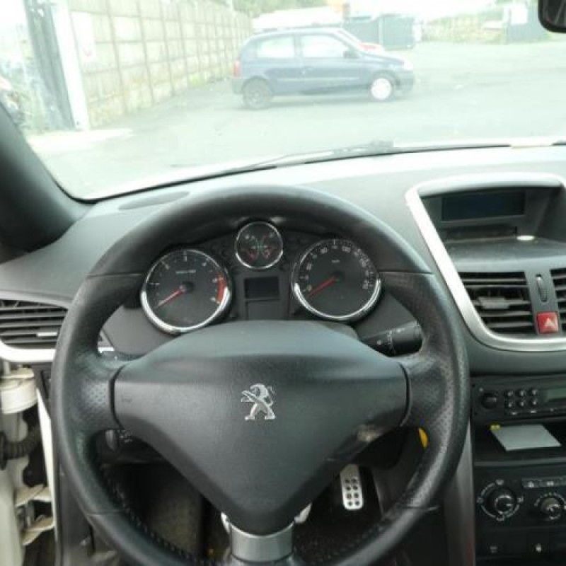 Moteur essuie glace avant PEUGEOT 207 Photo n°8