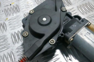 Leve vitre electrique avant droit FORD KA 1
