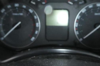 Pretensionneur de ceinture avant droit SKODA OCTAVIA 2