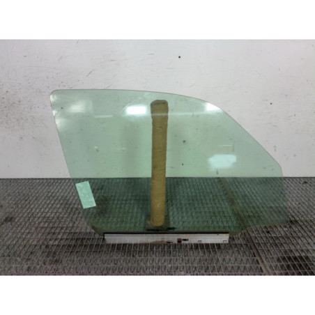 Vitre avant droit OPEL MERIVA A Photo n°1