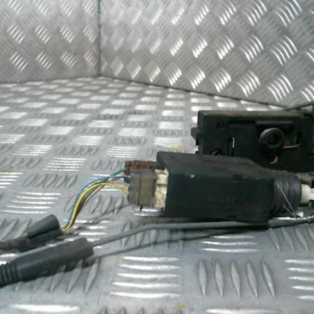 Serrure avant droit CITROEN SAXO