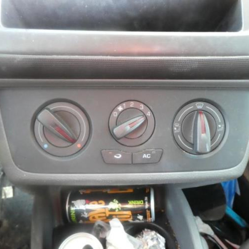 Moteur essuie glace avant SEAT IBIZA 4 Photo n°8