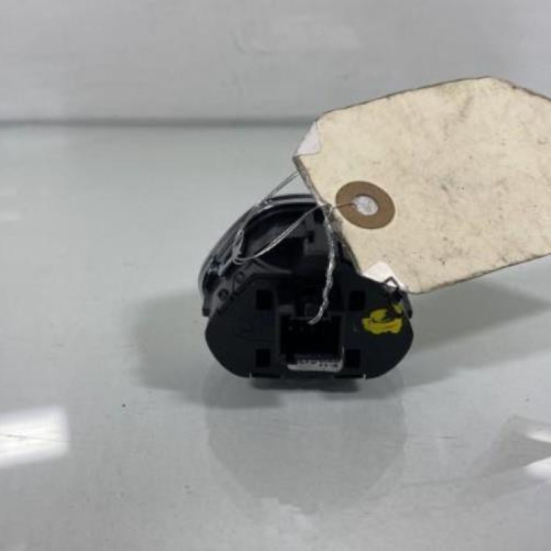 Bouton de warning OPEL CORSA E Photo n°3